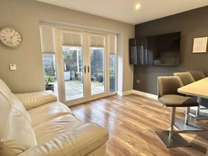 Kitchen/Diner- click for photo gallery